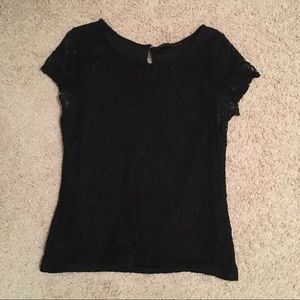 Black lace top from the Limites